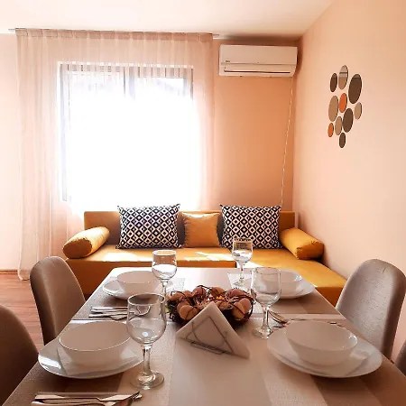 лидия Apartamento *